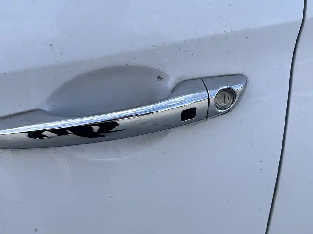 Hyundai Elantra 2018 — фото 10