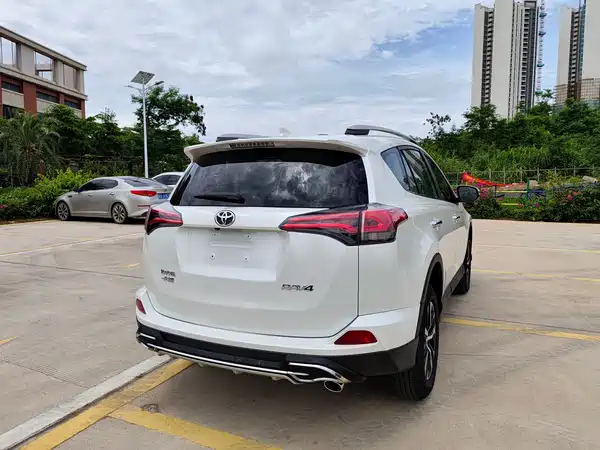 Toyota RAV4 2016