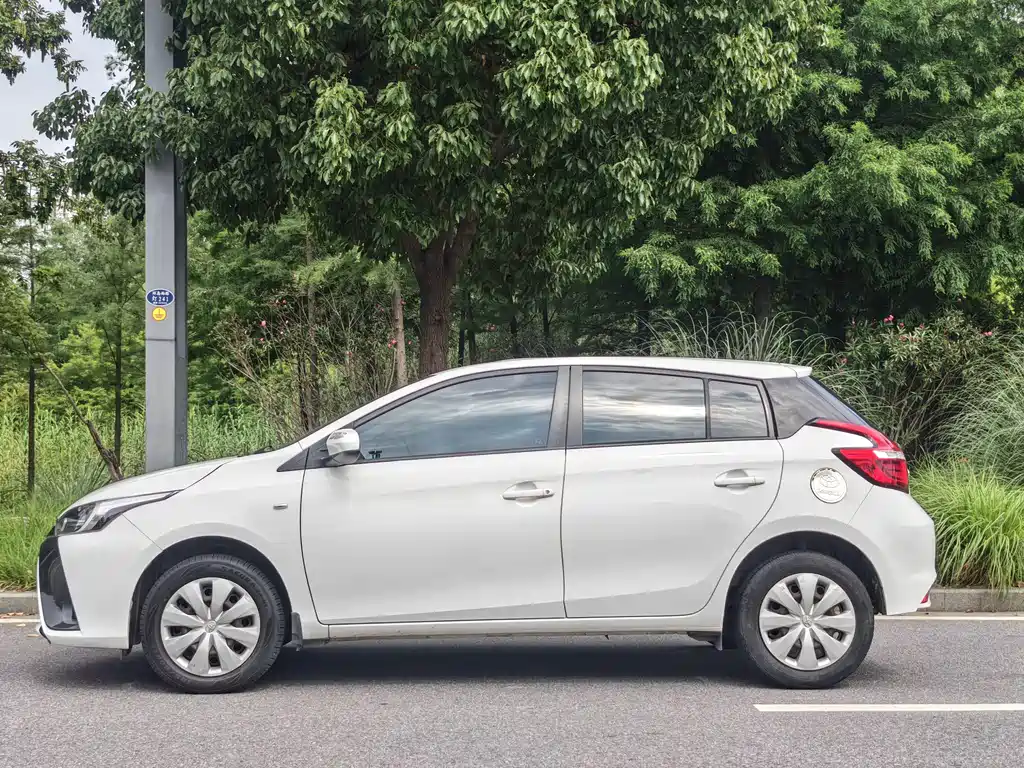 Toyota Yaris L 2019