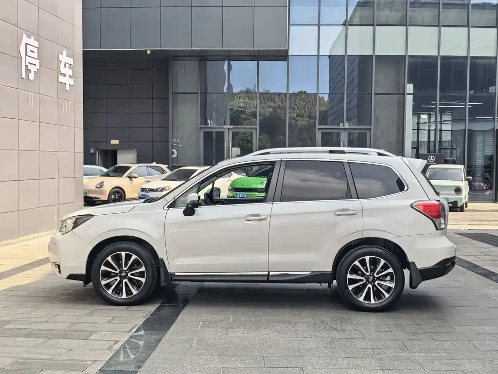 Subaru Forester 2016 — фото 8