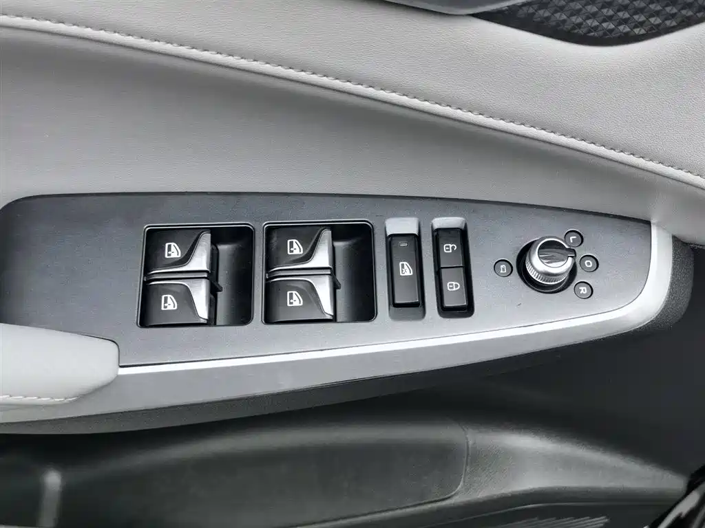 Changan CS75 PLUS 2023 — фото 9