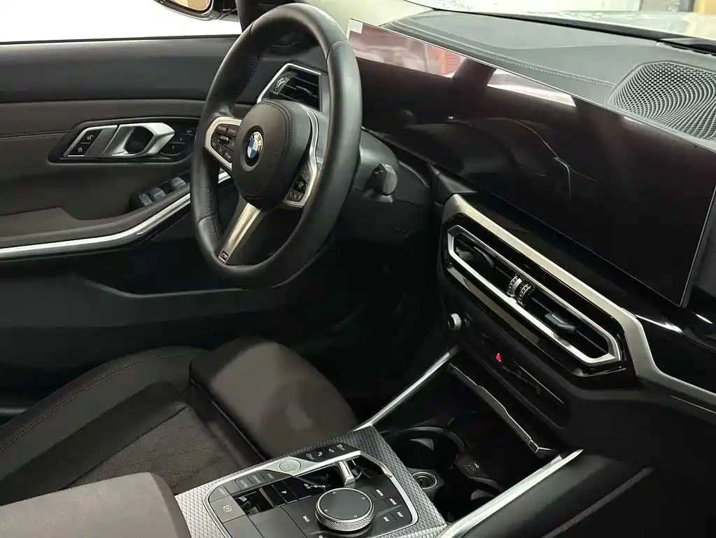 BMW 3 Series 2023