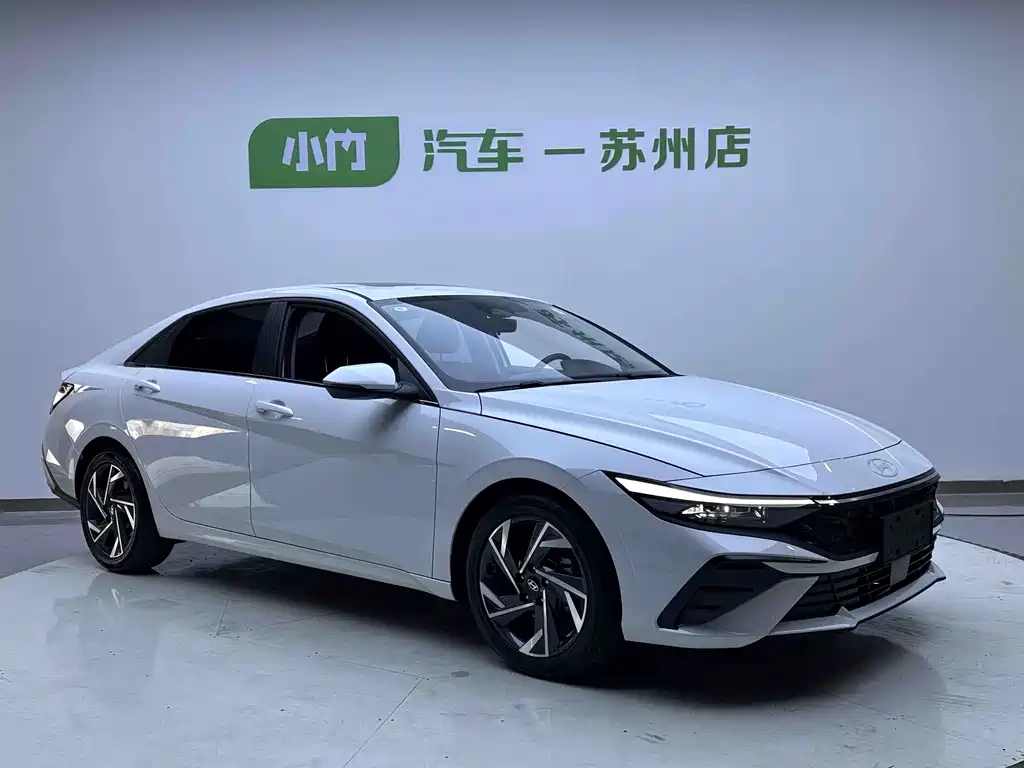 Hyundai Elantra 2023 — фото 2