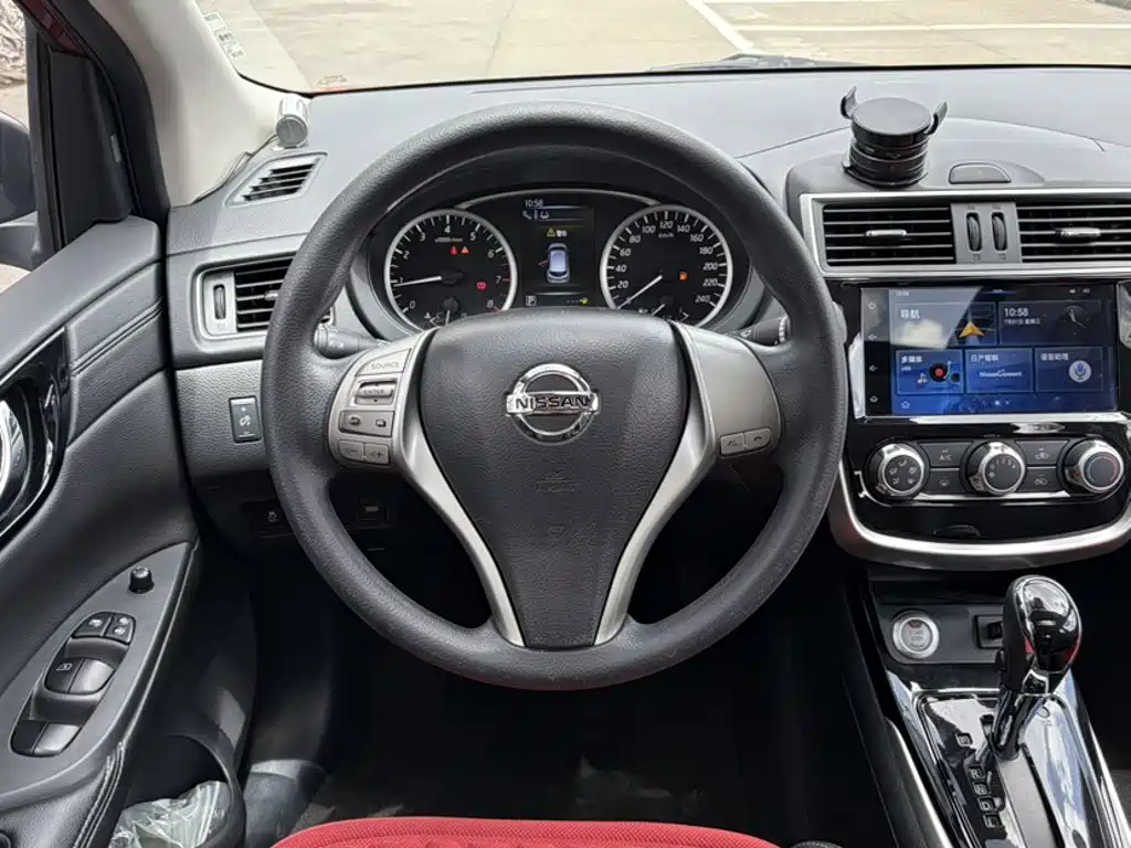 Nissan Tiida 2019 — фото 16