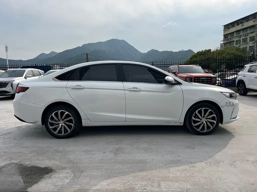 Geely Emgrand GL 2021 — фото 4