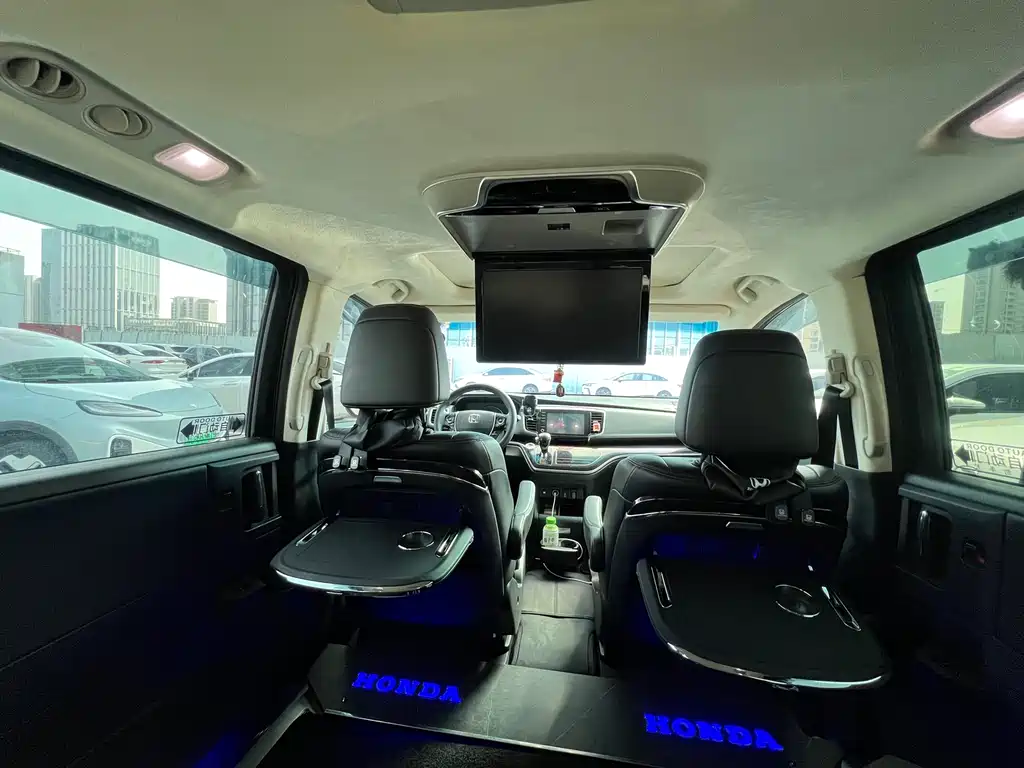 Honda Odyssey 2020 — фото 15