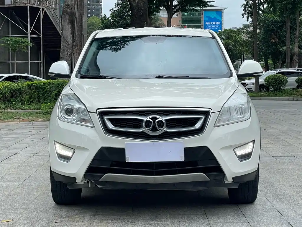 BAIC Senova X65 2017 — фото 2