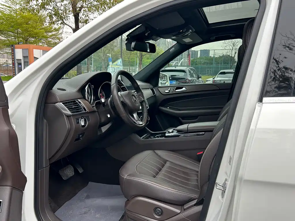 Mercedes-Benz GLE 2019 — фото 21