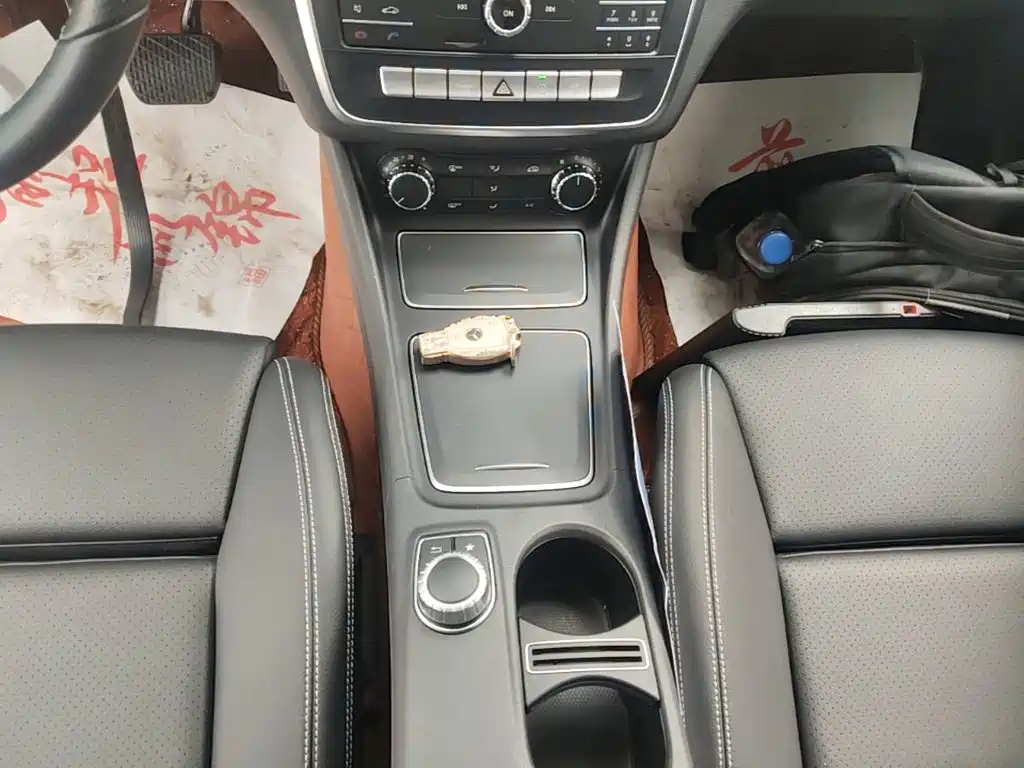 Mercedes-Benz GLA 2018 — фото 14