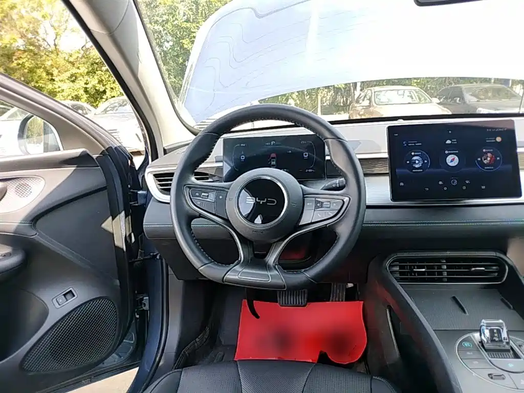 BYD Seal 05 DM-i 2025 — фото 11