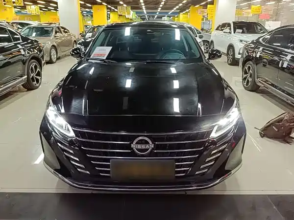 Nissan Teana 2022