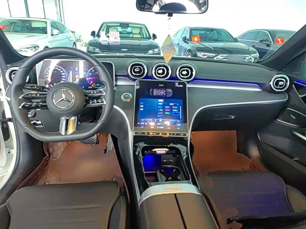 Mercedes-Benz C-Class 2022 — фото 10