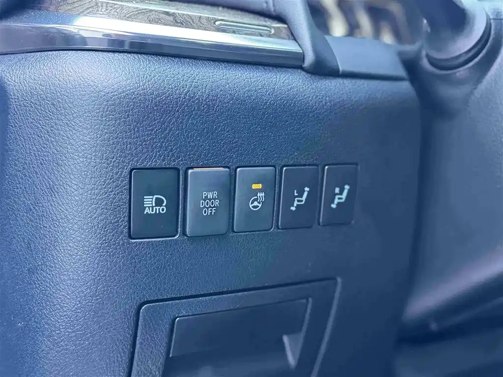 Toyota Alphard 2021 — фото 6