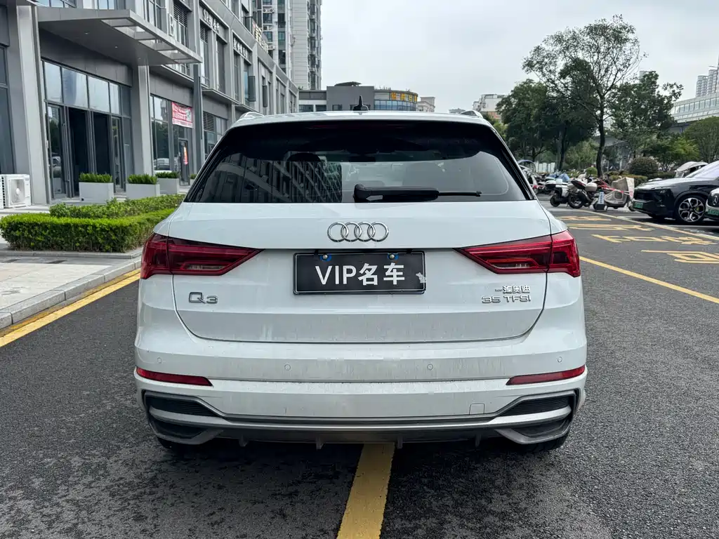 Audi Q3 2021