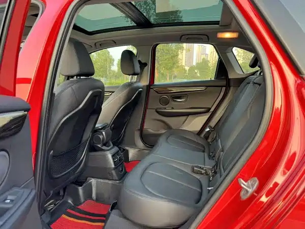 BMW 2 Series Station Wagon 2016