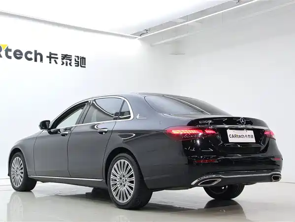 Mercedes-Benz E-Class 2022