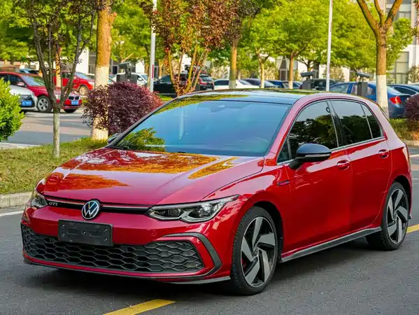 Volkswagen Golf GTI 2021