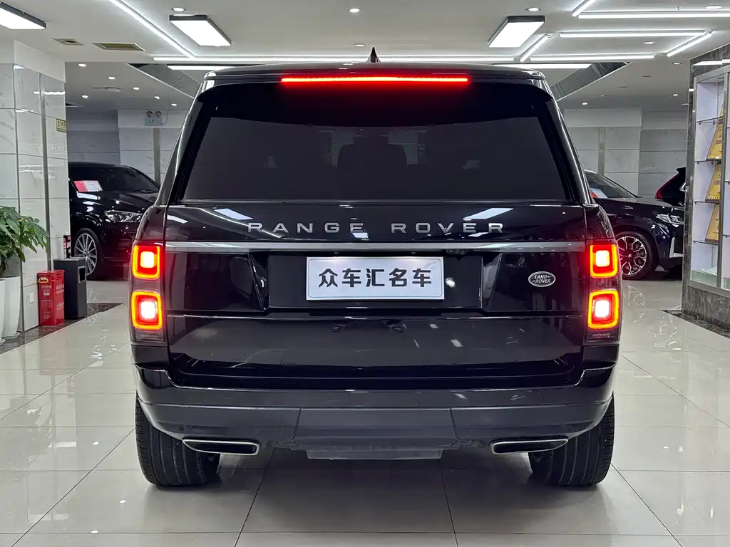 Land Rover Range Rover 2020 — фото 25