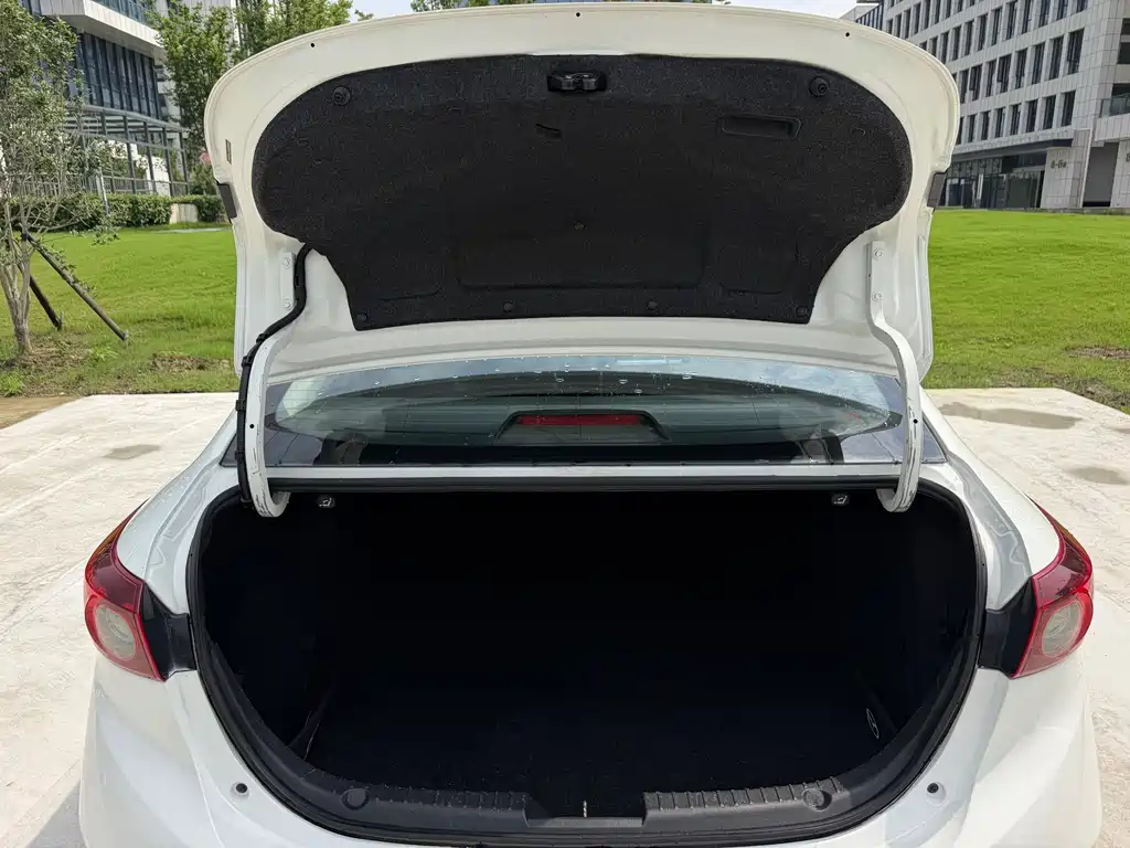Mazda 3 Angkesela 2016 — фото 23