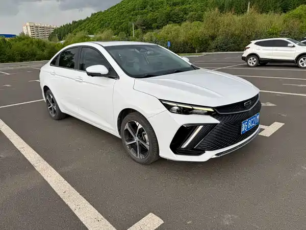 Geely Emgrand L 2021