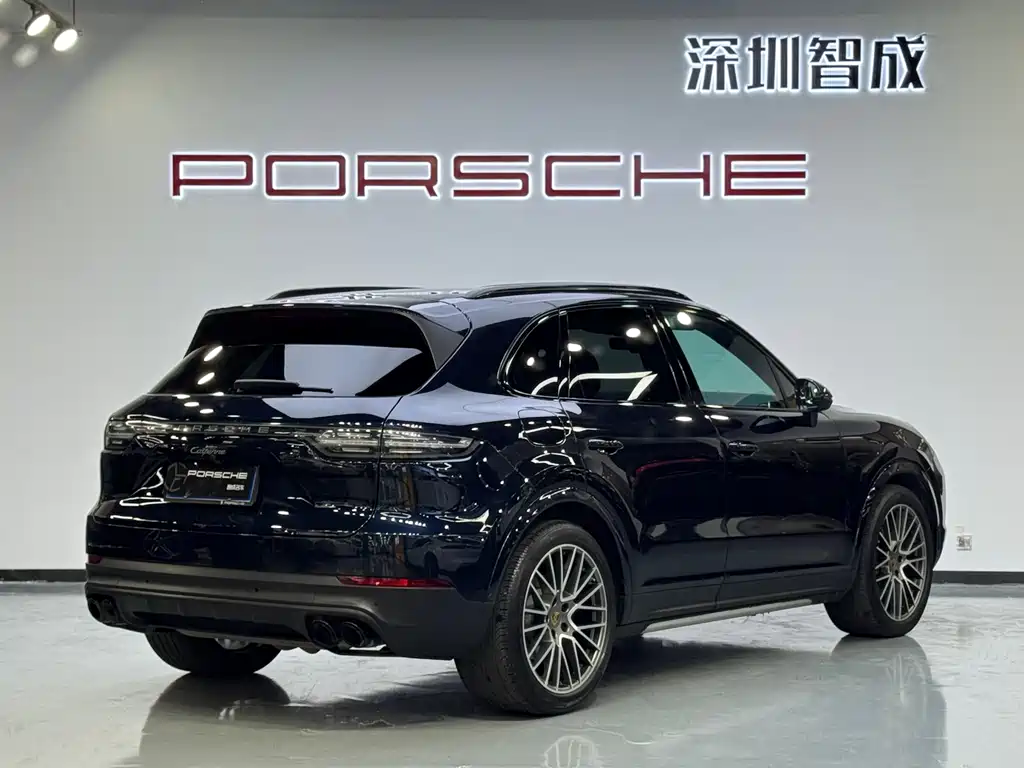 Porsche Cayenne 2023 — фото 9