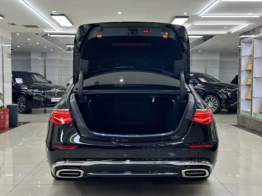 Mercedes-Benz Maybach S-Class 2023