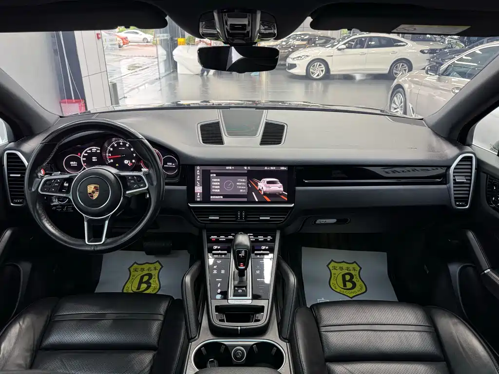 Porsche Cayenne 2018 — фото 10