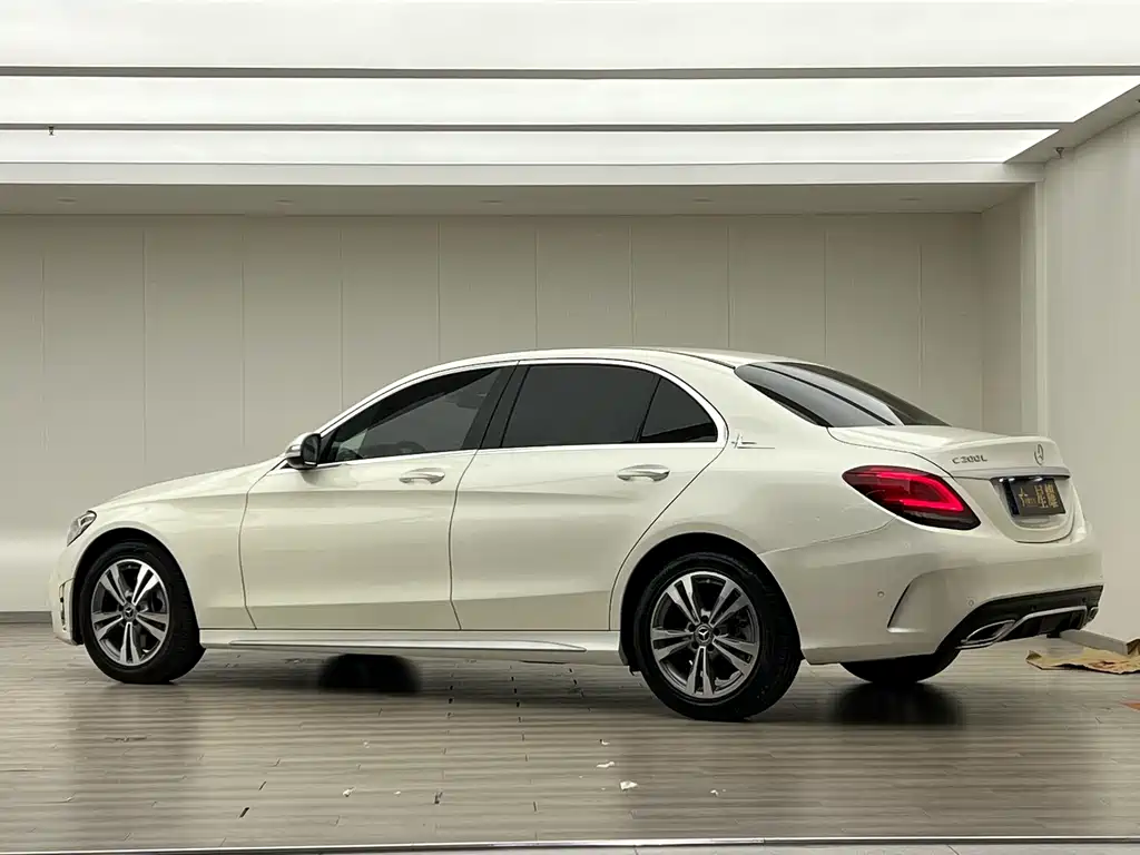 Mercedes-Benz C-Class 2019 — фото 3