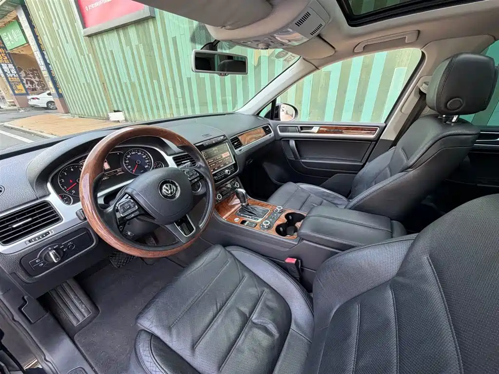 Volkswagen Touareg 2012
