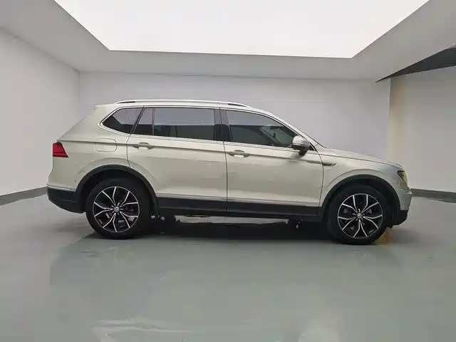 Volkswagen Tiguan L 2019 — фото 19