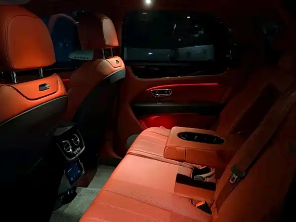 Bentley Bentayga 2024