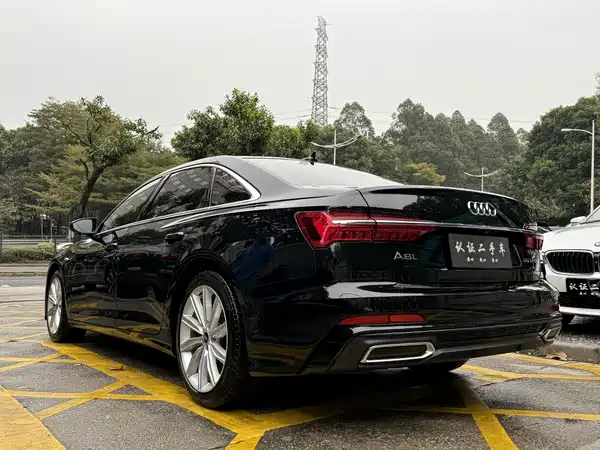 Audi A6L 2022