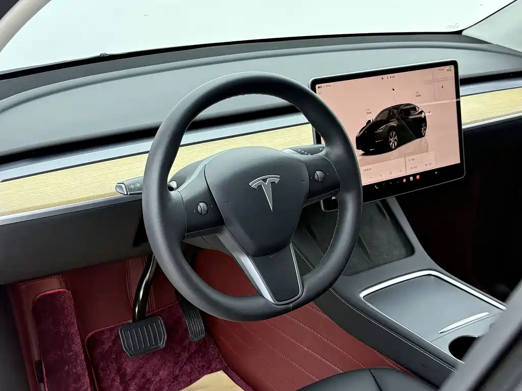 Tesla Model Y 2022 — фото 12