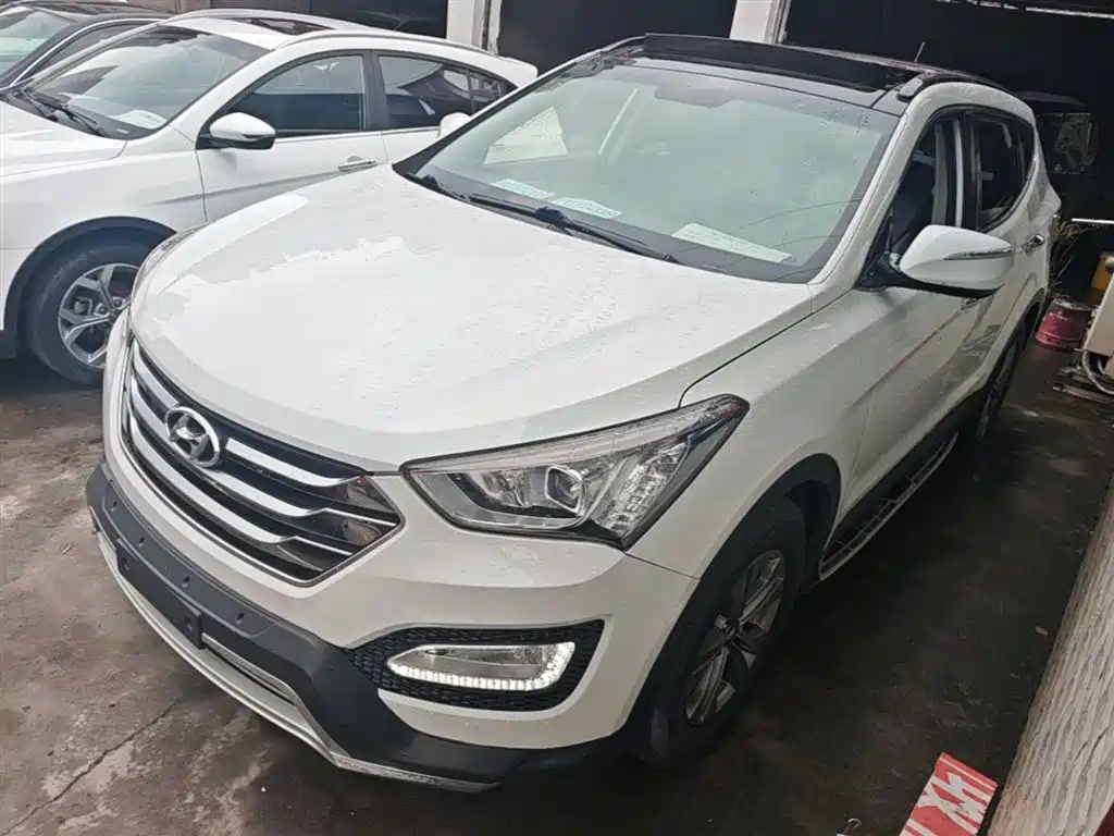 Hyundai Santa Fe 2015