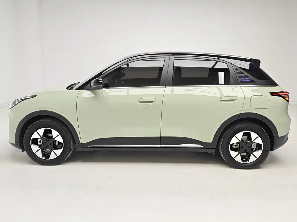 Geely Galaxy Starwish 2024 — фото 9