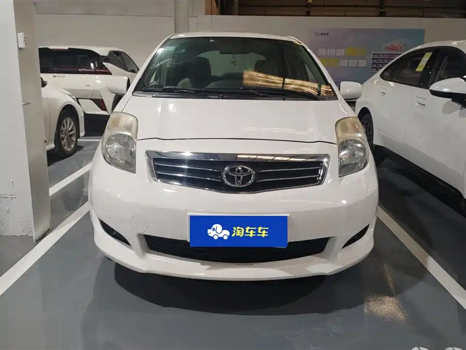 Toyota Yaris 2013