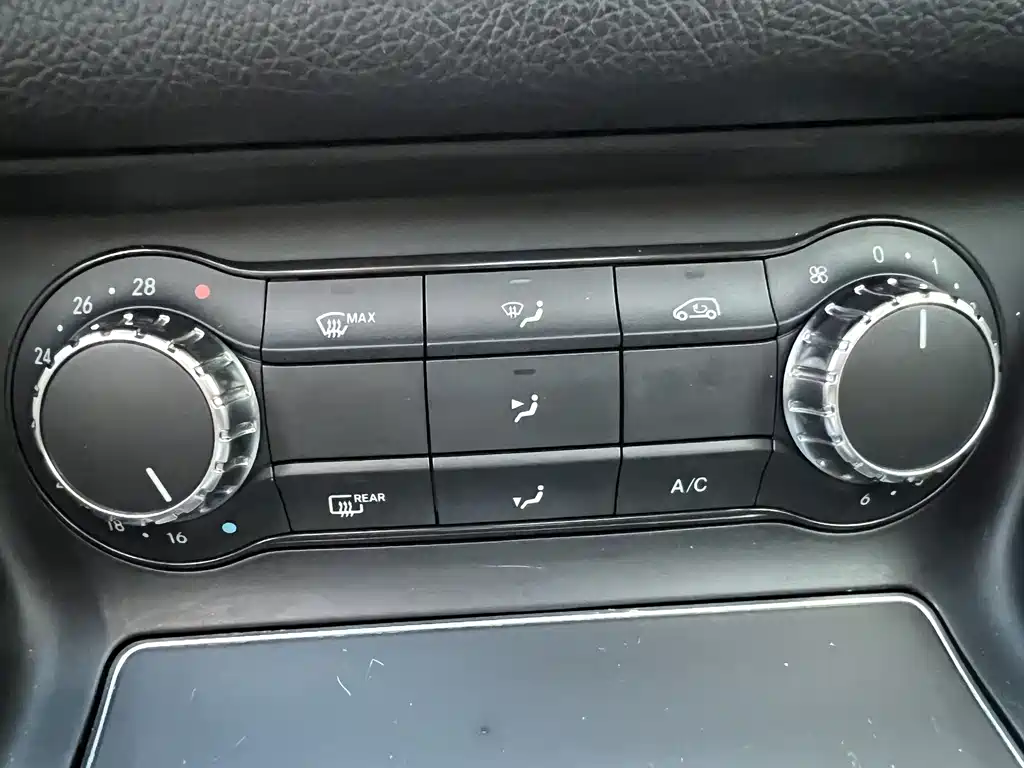 Mercedes-Benz CLA 2018 — фото 16