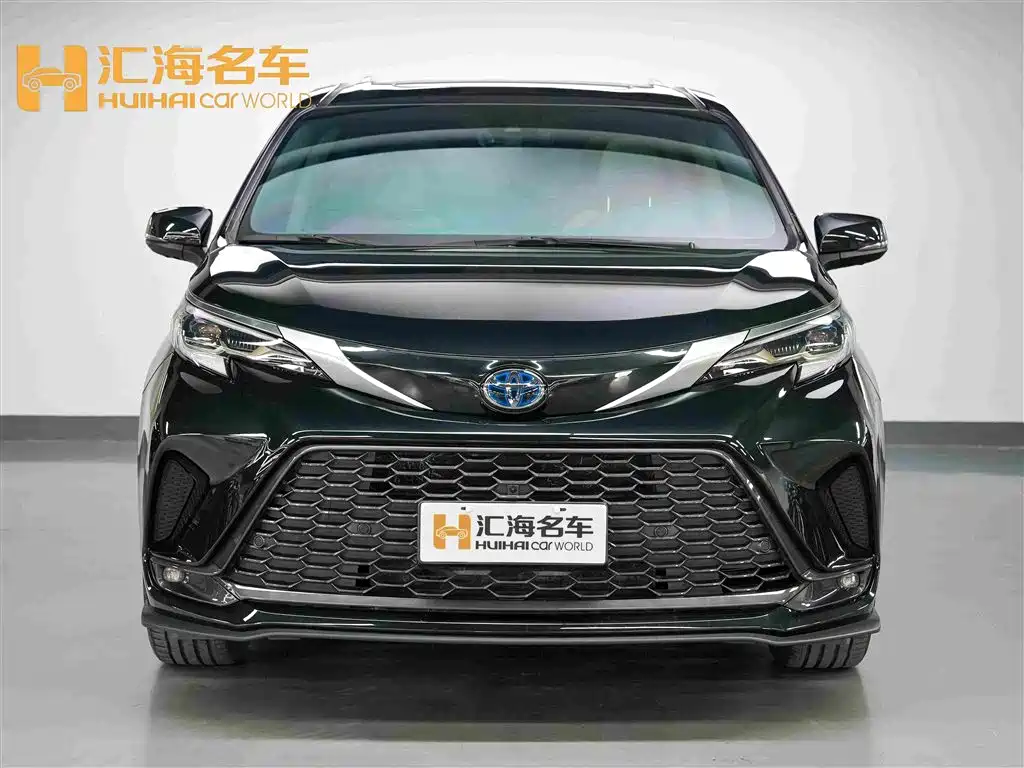 Toyota Granvia 2024