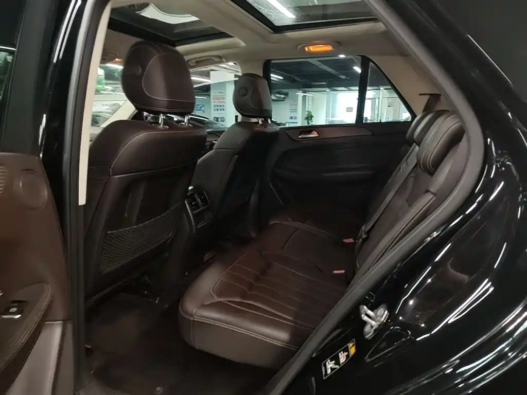 Mercedes-Benz GLE 2018 — фото 17