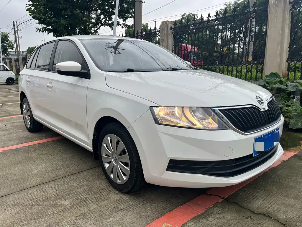 Skoda Rapid Spaceback 2017
