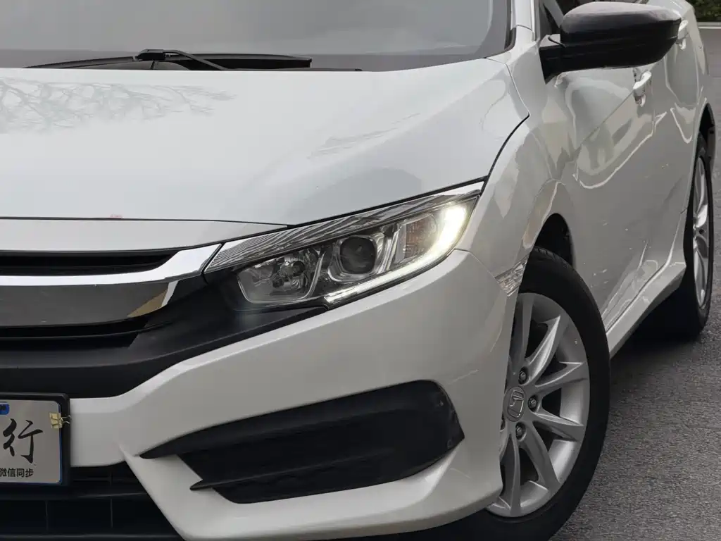 Honda Civic 2017 — фото 16