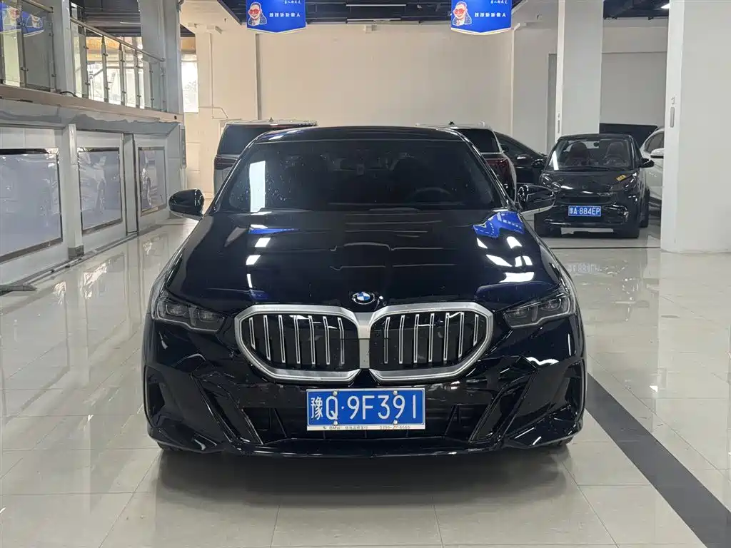 BMW 5 Series 2025