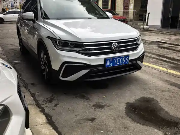 Volkswagen Tiguan L 2023