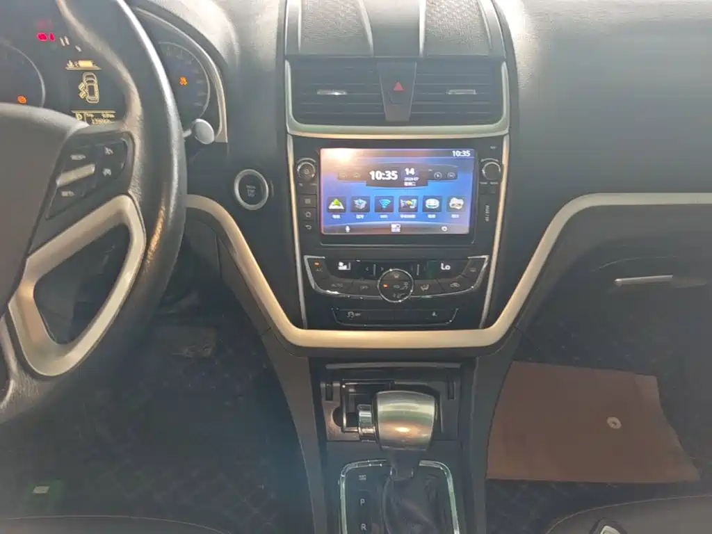 Geely Emgrand 2015 — фото 13