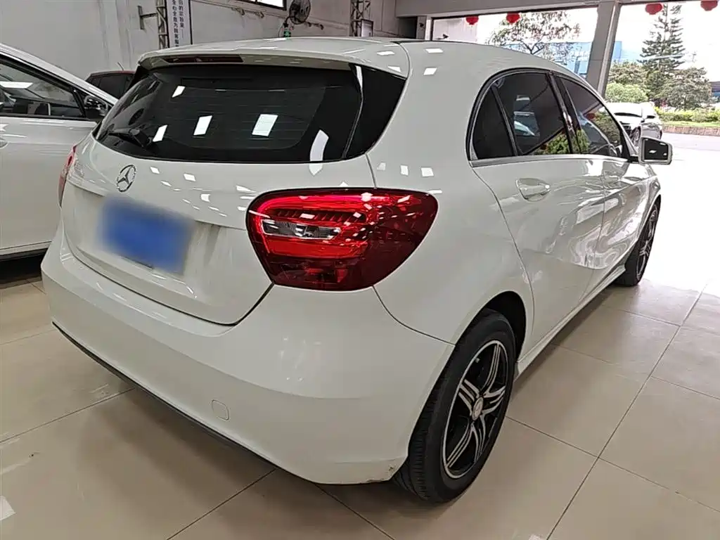 Mercedes-Benz A-Class 2016 — фото 7