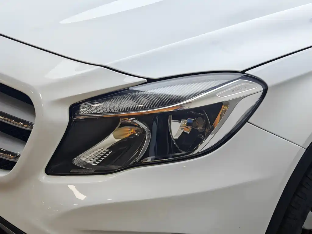 Mercedes-Benz GLA 2015 — фото 8