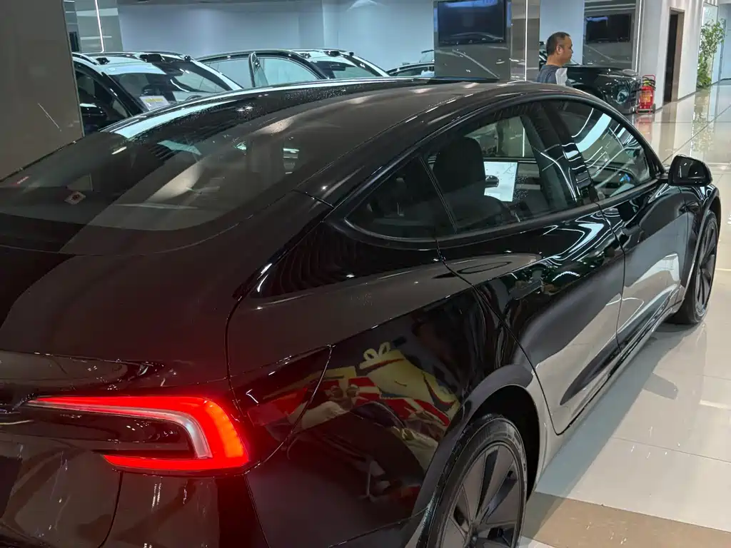 Tesla Model 3 2026