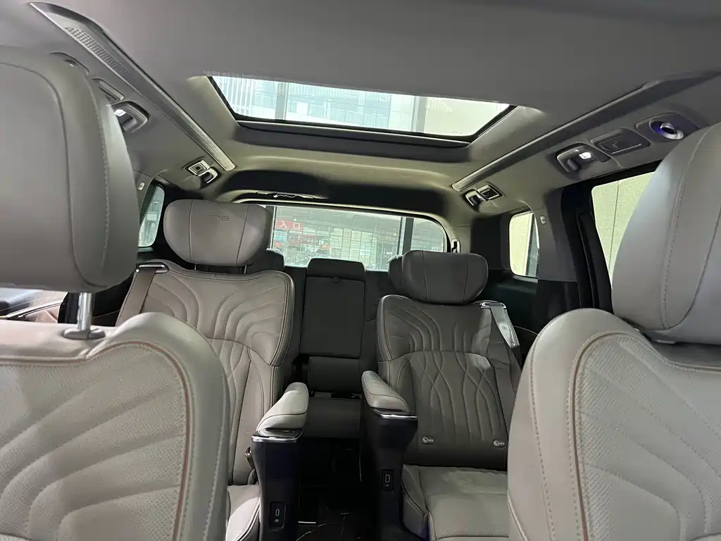 GAC Motor Trumpchi M8 2024 — фото 12