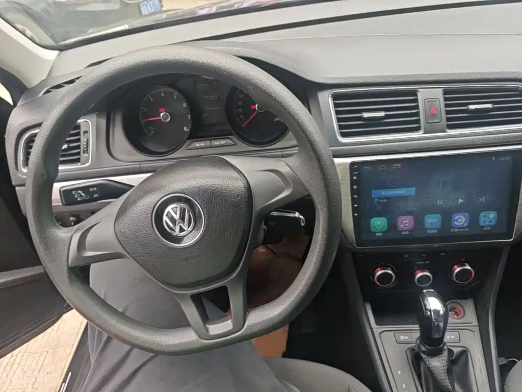Volkswagen Lavida 2018 — фото 10