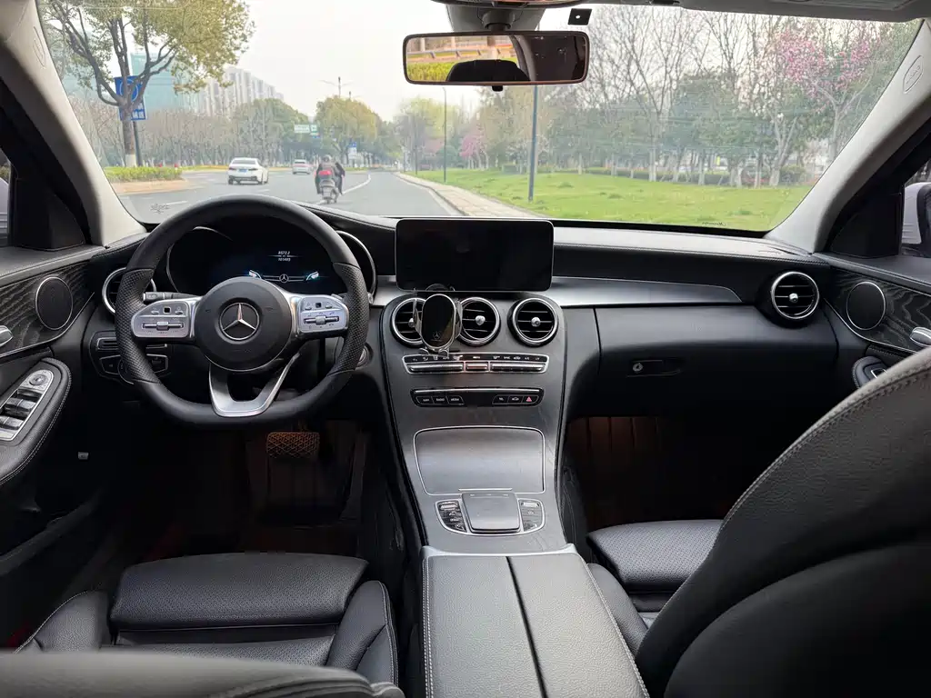 Mercedes-Benz C-Class 2020 — фото 13